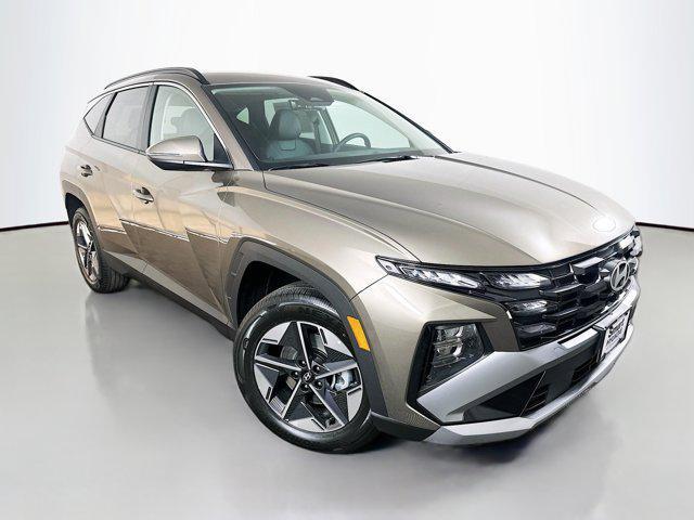 new 2026 Hyundai TUCSON Hybrid car, priced at $37,305