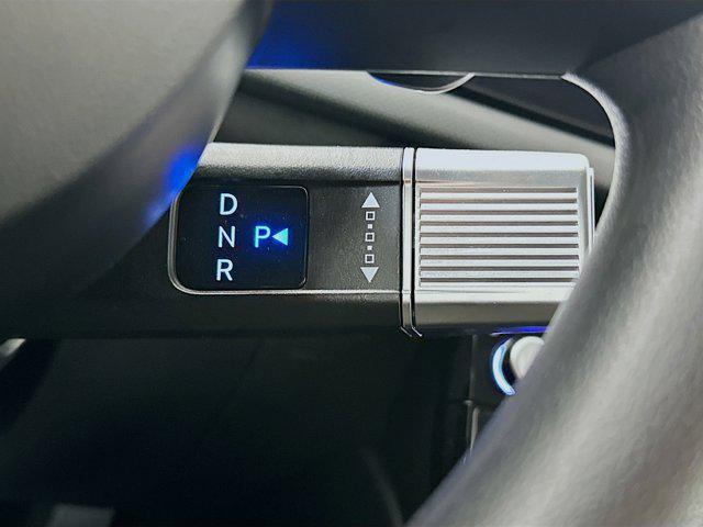 new 2025 Hyundai TUCSON Hybrid car, priced at $31,777