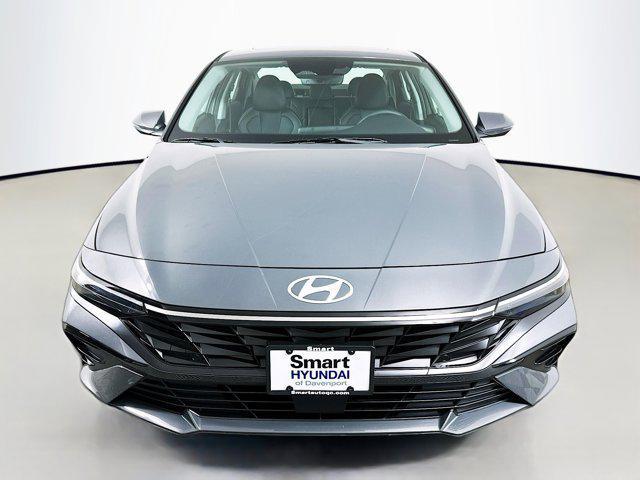 new 2025 Hyundai Elantra car, priced at $27,664