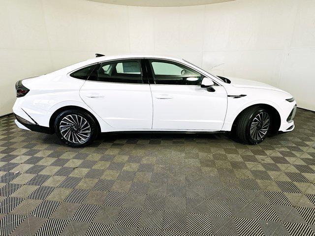 new 2025 Hyundai Sonata Hybrid car, priced at $31,800