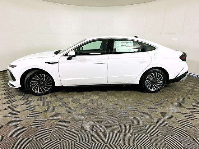 new 2025 Hyundai Sonata Hybrid car, priced at $31,800