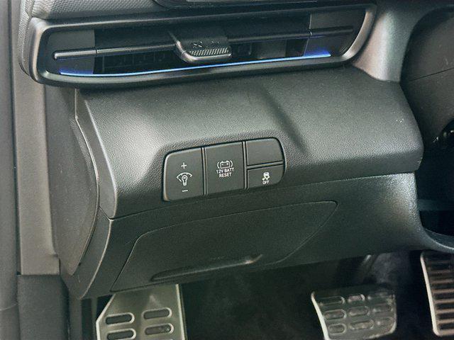 new 2025 Hyundai Elantra car, priced at $29,215