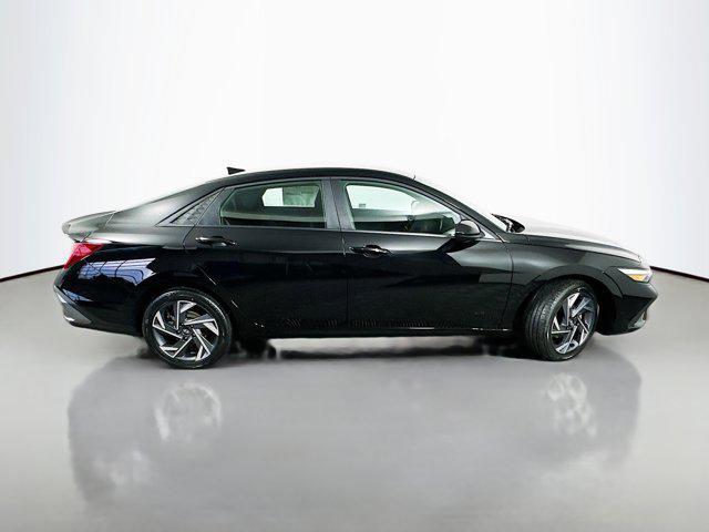 new 2025 Hyundai Elantra car, priced at $29,215