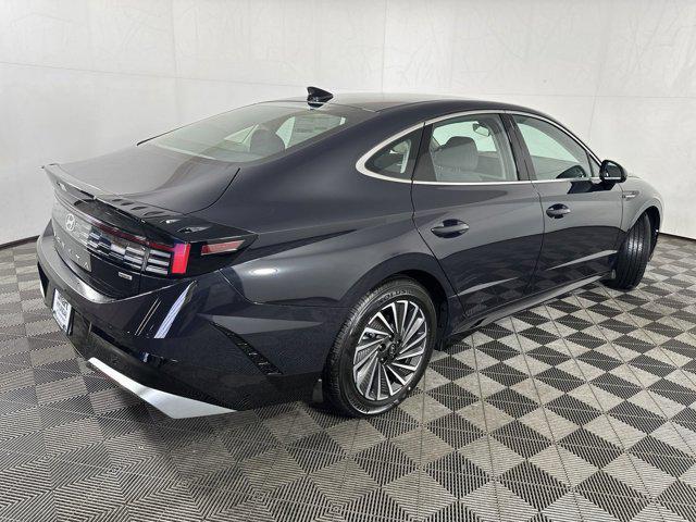 new 2025 Hyundai Sonata Hybrid car, priced at $32,865