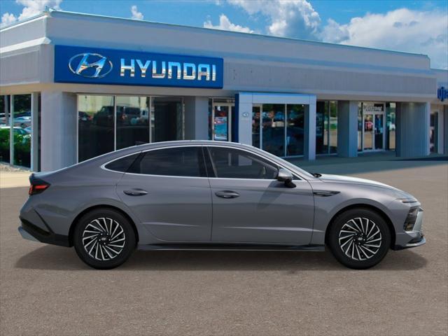 new 2025 Hyundai Sonata Hybrid car, priced at $38,000