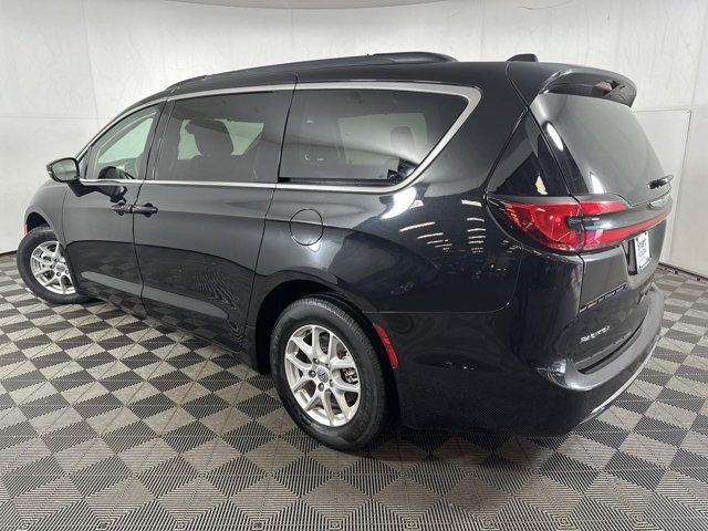 used 2022 Chrysler Pacifica car, priced at $20,295