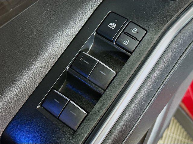 used 2022 Toyota Highlander car, priced at $35,593