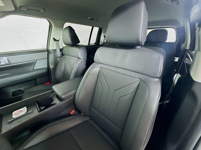 new 2025 Hyundai Santa Fe car, priced at $41,929