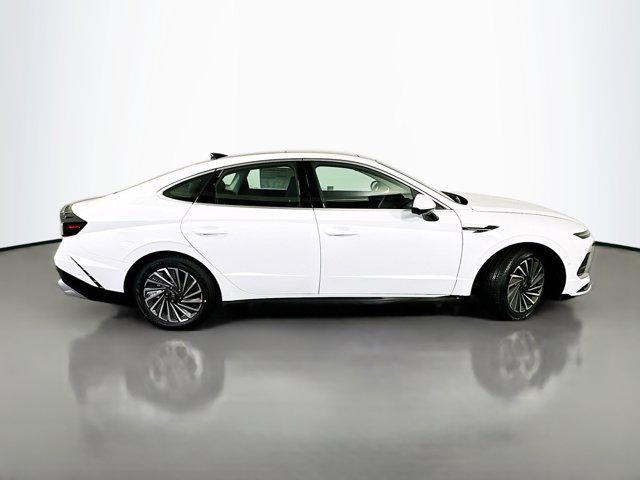new 2025 Hyundai Sonata Hybrid car, priced at $38,892