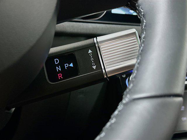 new 2025 Hyundai TUCSON Hybrid car, priced at $37,915