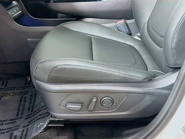 new 2025 Hyundai TUCSON Hybrid car, priced at $37,888