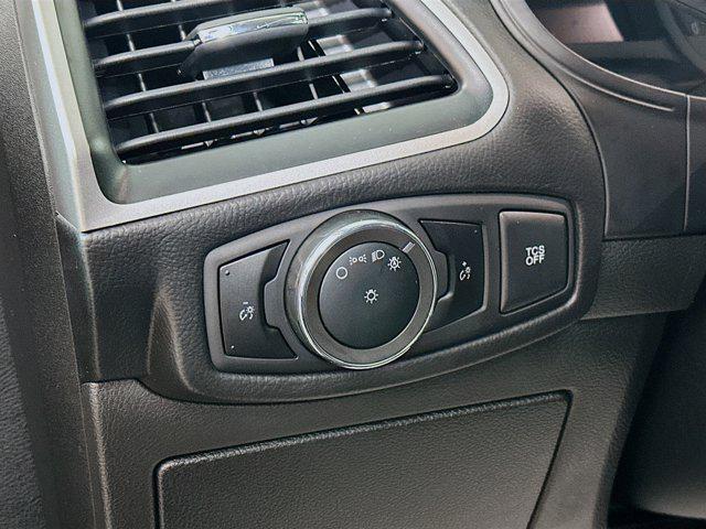used 2024 Ford Edge car, priced at $25,593