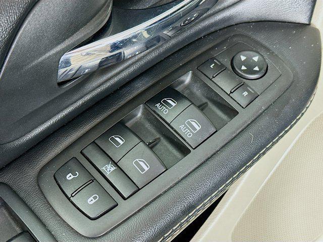 used 2019 Dodge Grand Caravan car, priced at $12,334