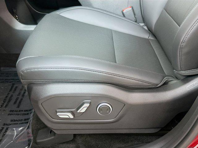 new 2025 Hyundai Santa Fe car, priced at $39,588