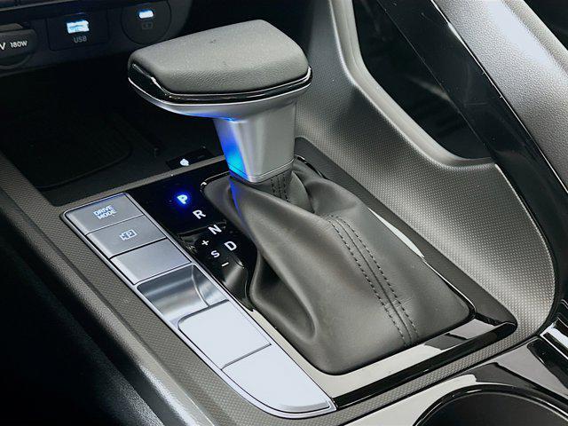 new 2025 Hyundai Elantra car, priced at $27,695