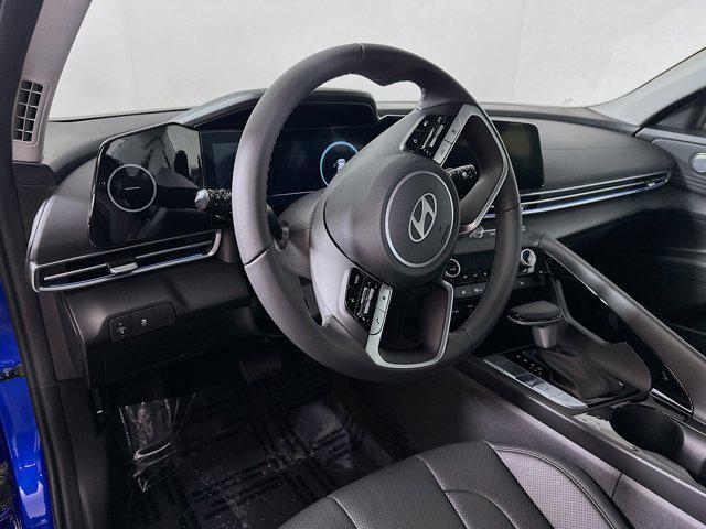 new 2025 Hyundai Elantra car, priced at $27,695