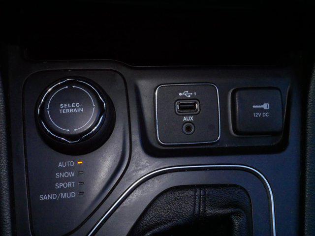 used 2020 Jeep Cherokee car, priced at $18,495