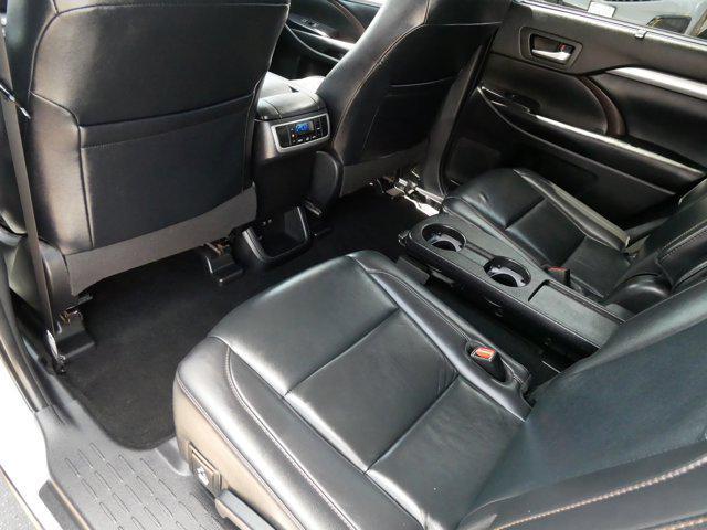 used 2019 Toyota Highlander car, priced at $27,845