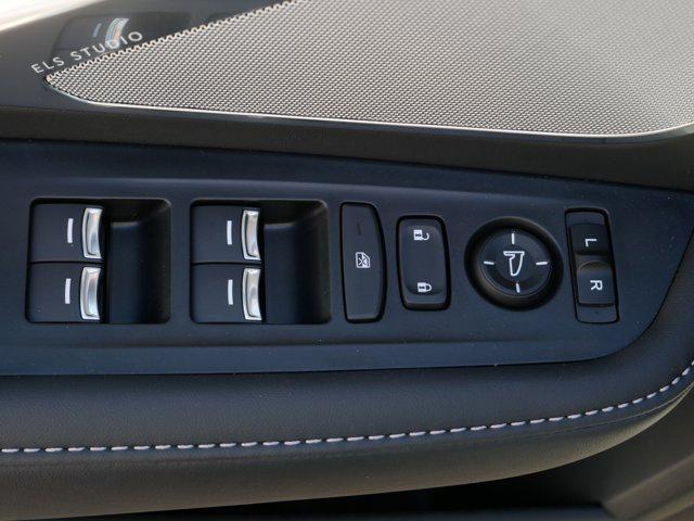 new 2025 Acura RDX car, priced at $48,650