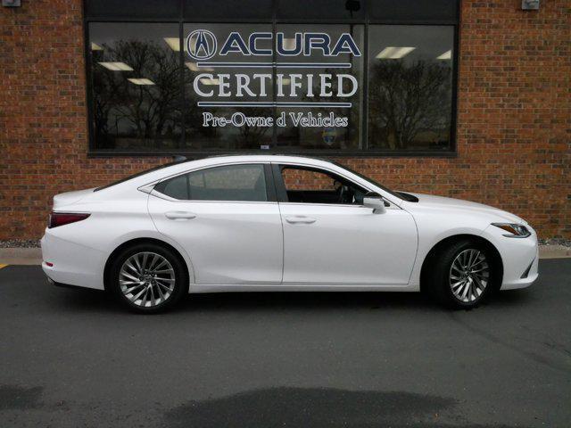 used 2019 Lexus ES 350 car, priced at $31,495