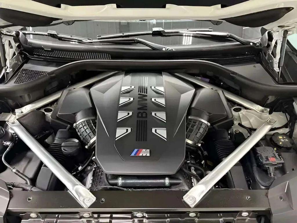 used 2024 BMW X7 car, priced at $94,900