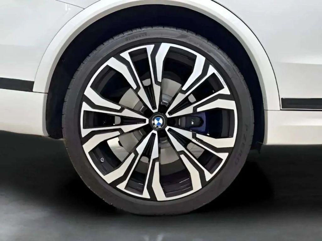 used 2024 BMW X7 car, priced at $94,900