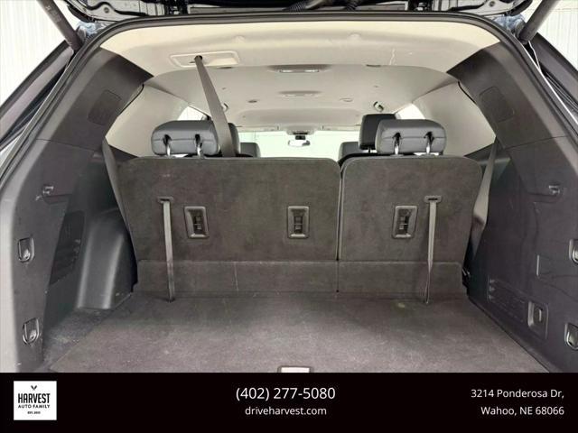 used 2021 Chevrolet Traverse car, priced at $22,900