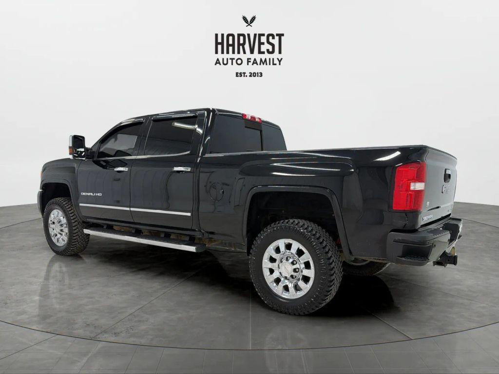 used 2018 GMC Sierra 2500 car, priced at $46,900