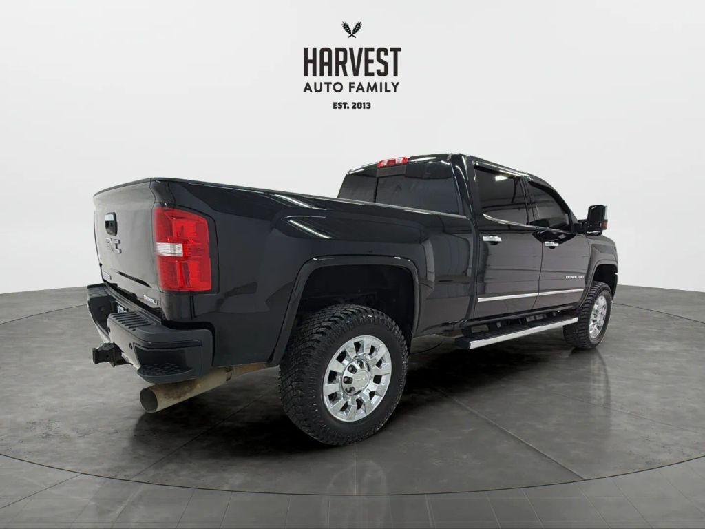 used 2018 GMC Sierra 2500 car, priced at $46,900