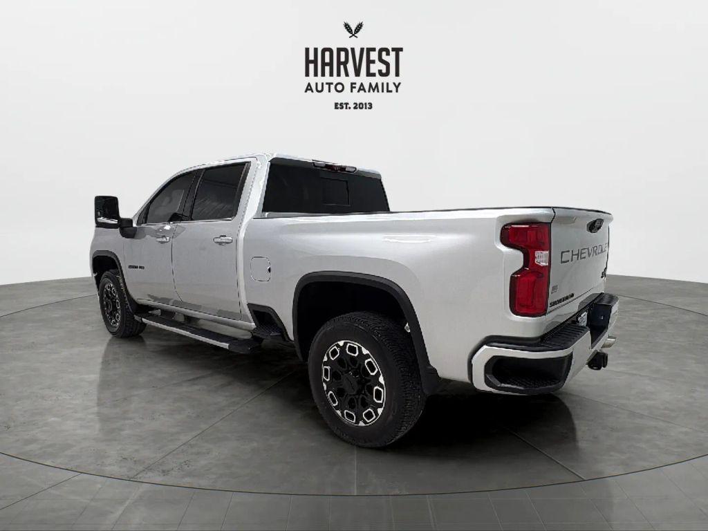 used 2022 Chevrolet Silverado 2500 car, priced at $46,900