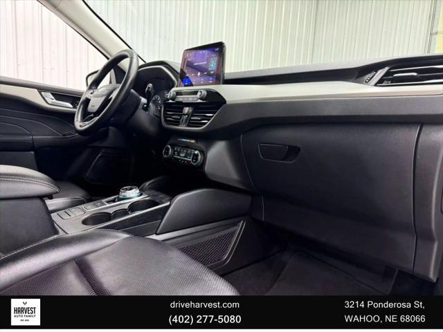 used 2022 Ford Escape car, priced at $21,900
