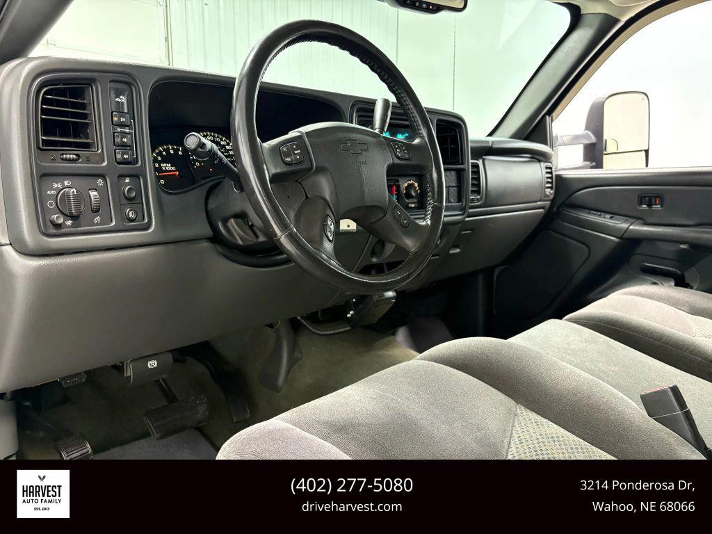 used 2006 Chevrolet Silverado 2500 car, priced at $8,900