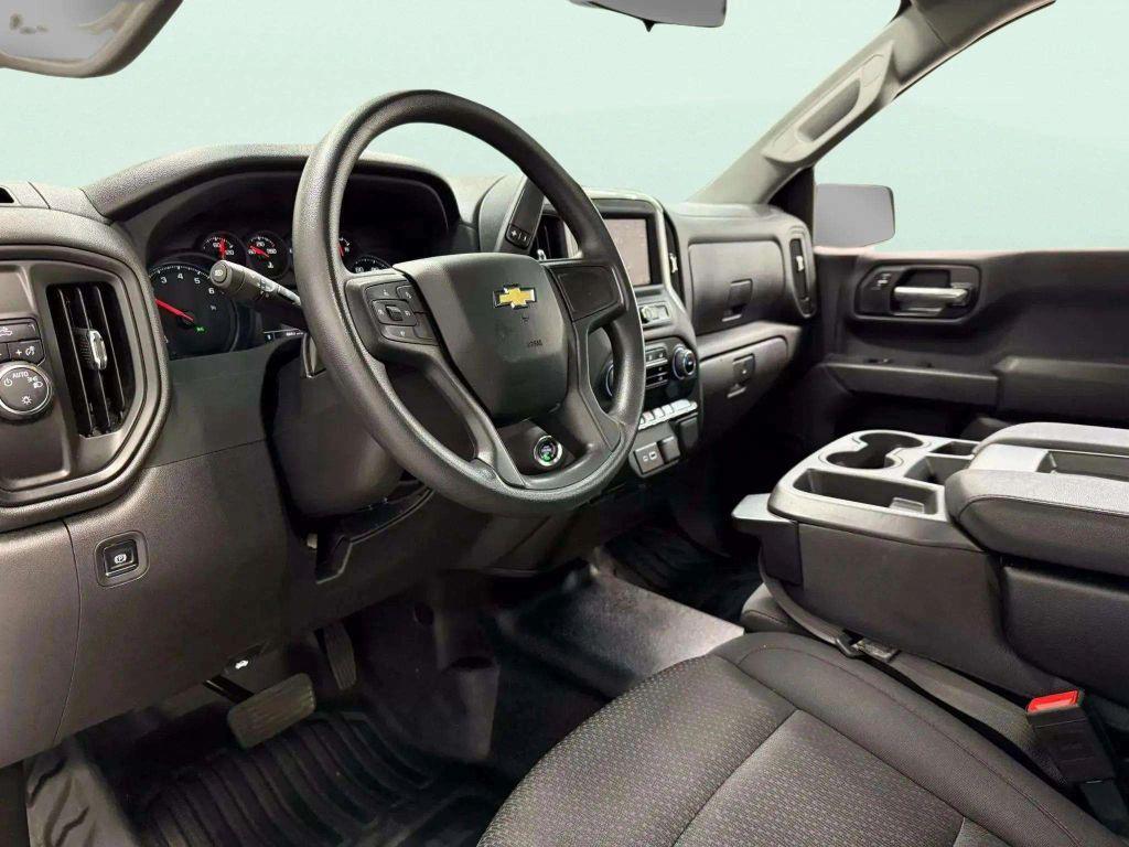 used 2024 Chevrolet Silverado 1500 car, priced at $29,900