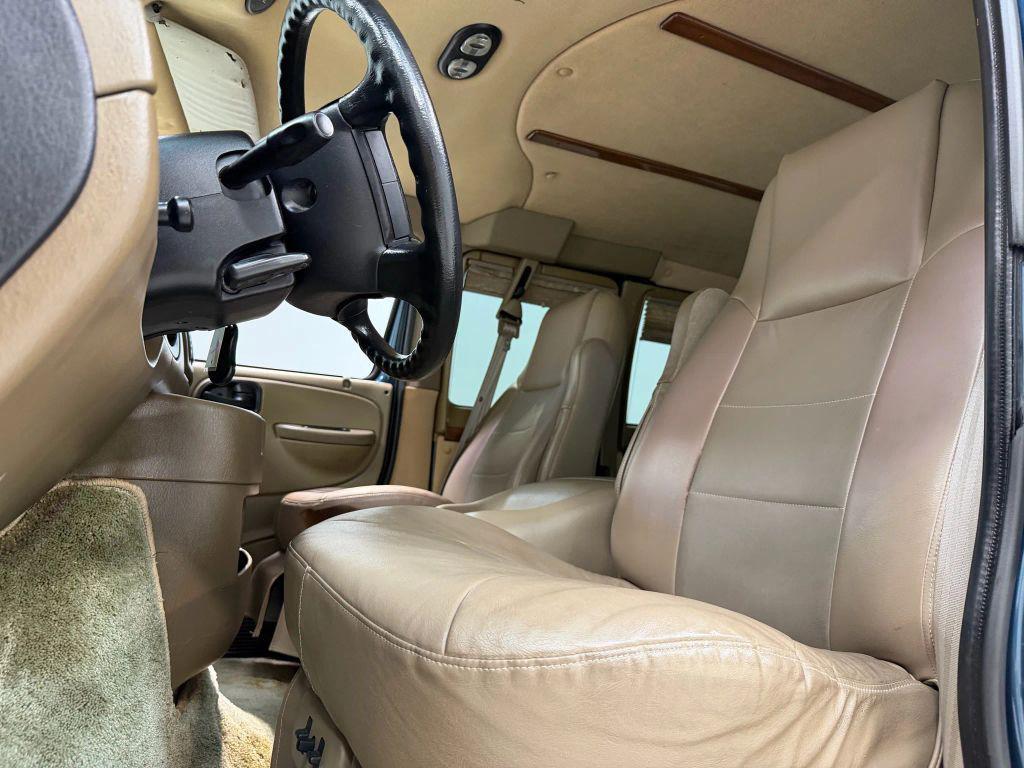 used 2003 Dodge Ram 1500 car, priced at $11,900