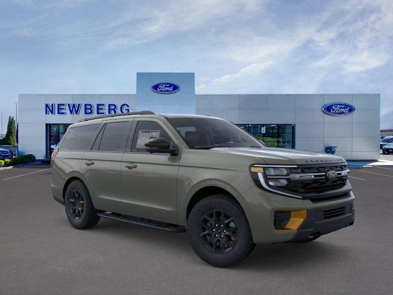 new 2025 Ford Expedition car, priced at $83,690