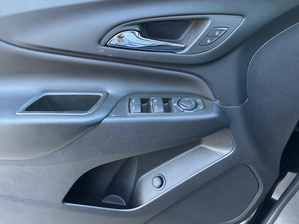 used 2023 Chevrolet Equinox car, priced at $20,988