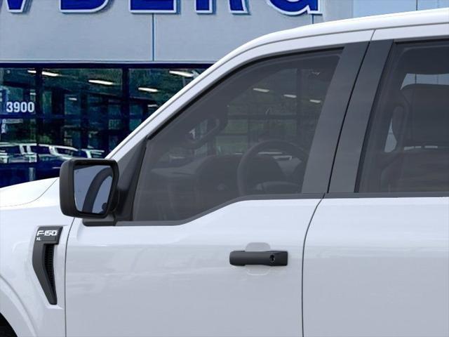 new 2025 Ford F-150 car, priced at $48,175