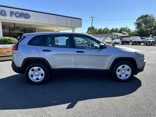 used 2014 Jeep Cherokee car, priced at $11,855