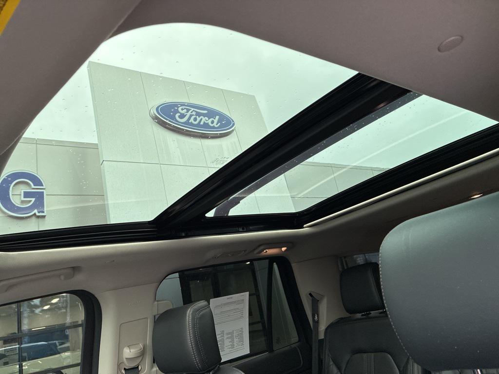 used 2018 Ford Expedition car, priced at $39,998