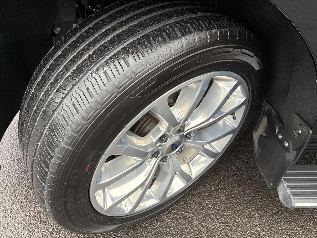 used 2018 Ford Expedition car, priced at $39,998