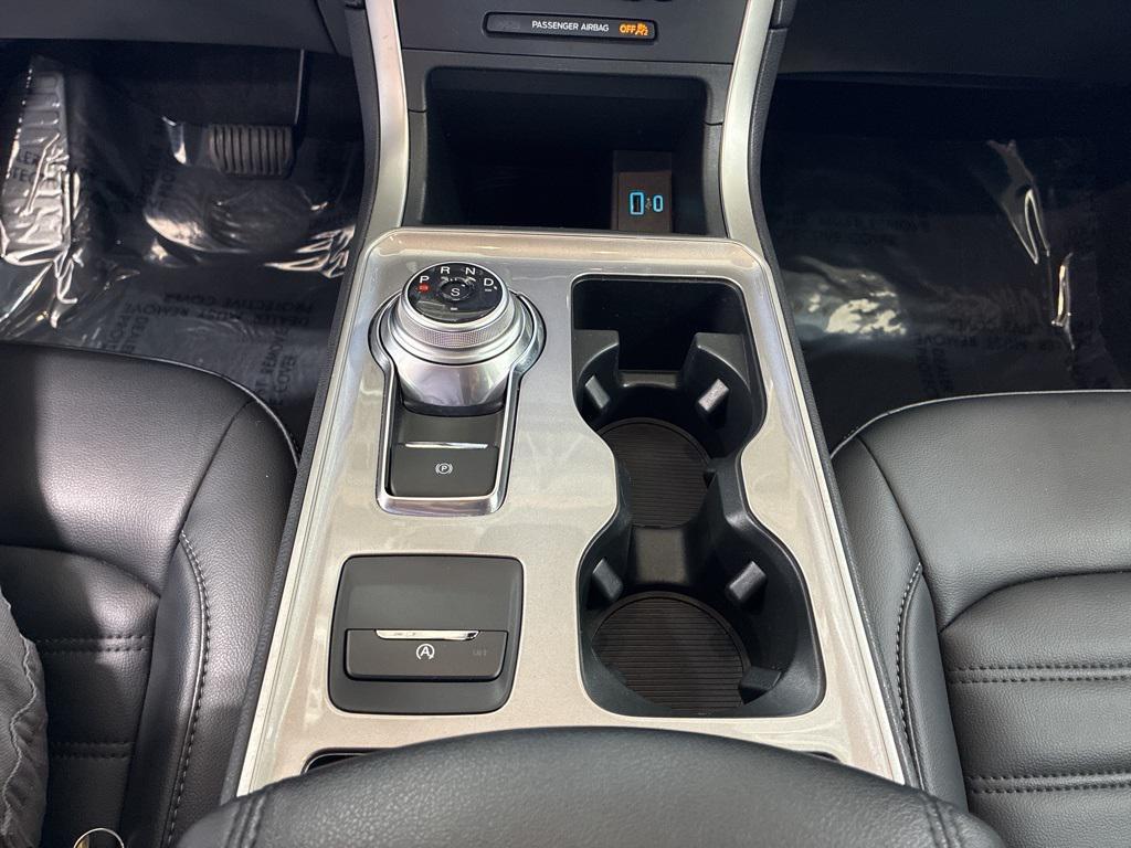 used 2024 Ford Edge car, priced at $23,998