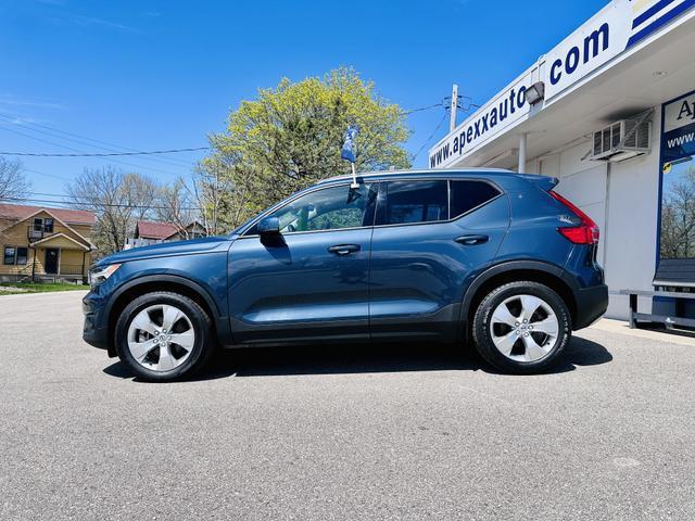 used 2022 Volvo XC40 car, priced at $27,495