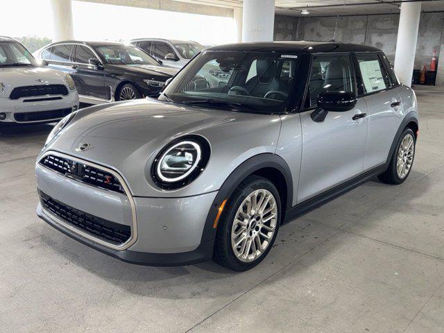 new 2025 MINI Hardtop car, priced at $38,195