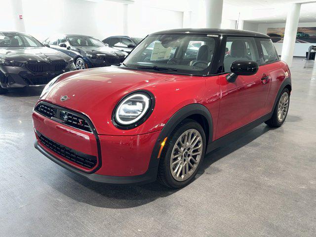 new 2025 MINI Hardtop car, priced at $35,595