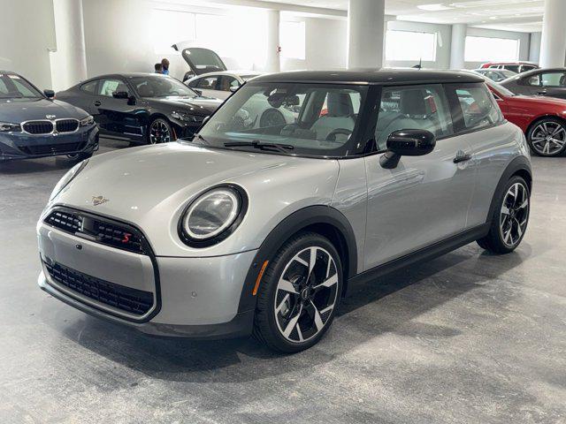 new 2025 MINI Hardtop car, priced at $37,795