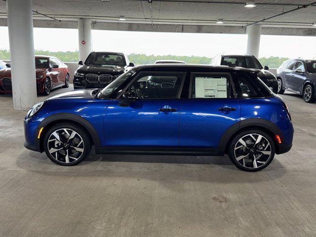 new 2025 MINI Hardtop car, priced at $38,475
