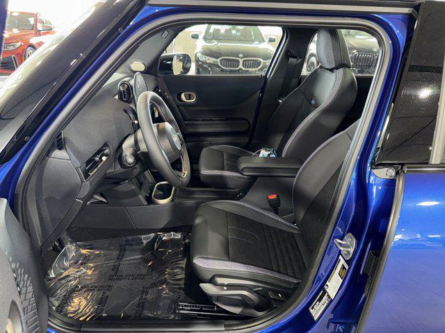 new 2025 MINI Hardtop car, priced at $38,475