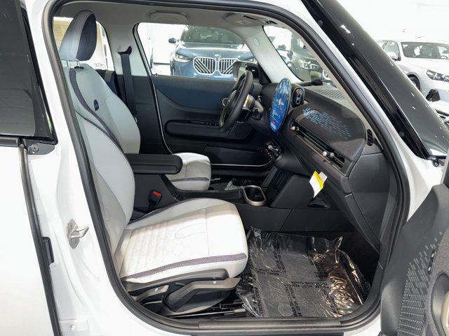 new 2025 MINI Hardtop car, priced at $33,345