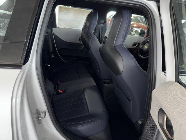 new 2025 MINI Hardtop car, priced at $37,925