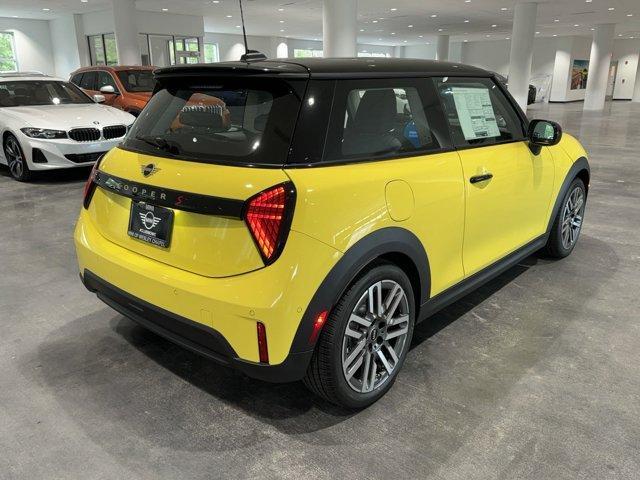 new 2025 MINI Hardtop car, priced at $35,895